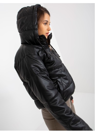 Čierna krátka prešívaná bunda