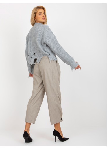 Sivý potrhaný sveter