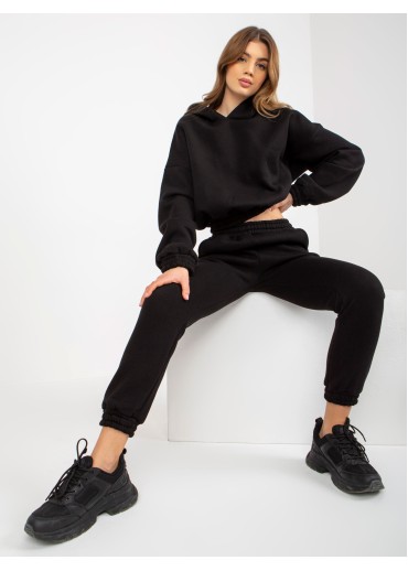 Čierna tepláková súprava