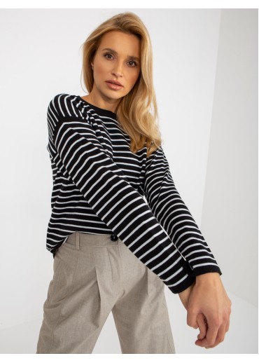 Čierny pruhovaný pulóver