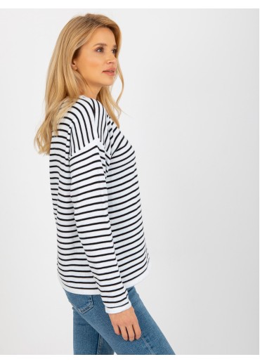 Čierny pruhovaný pulóver