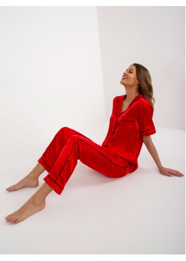 Červené pyžamo
