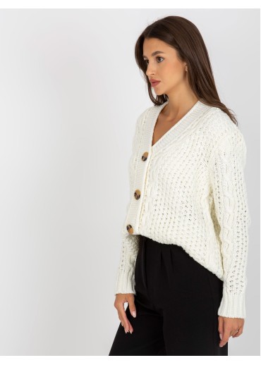 Smotanovo biely sveter