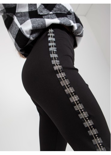 Čierne legíny s lampasom