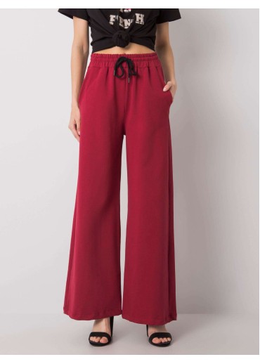 Bordovo červené rozšírené tepláky