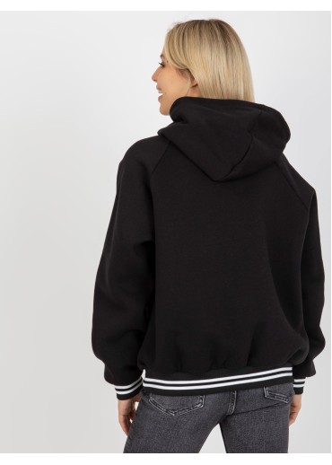 Čierna mikina s kapucňou