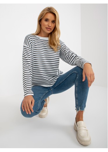 Čierny pruhovaný pulóver