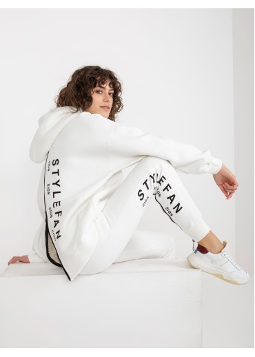 Smotanovo biela tepláková súprava