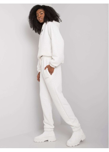 Smotanovo biele tepláky