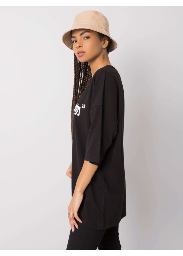 Čierne predĺžené tričko