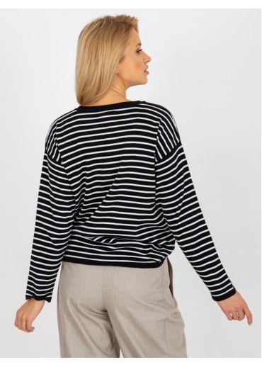 Čierny pruhovaný pulóver