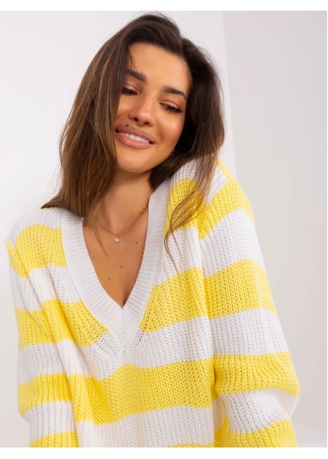 Žltý predĺžený sveter