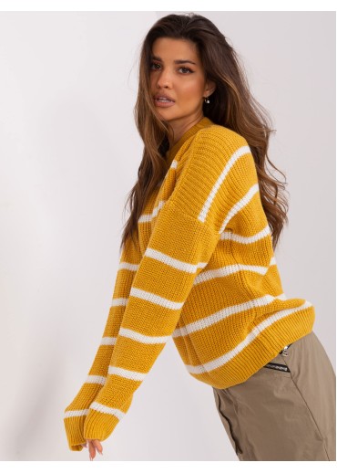 Karamelovo hnedý sveter