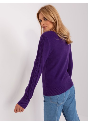 Fialový pulóver