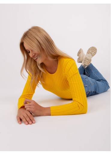 Žlté tričko s dlhým rukávom