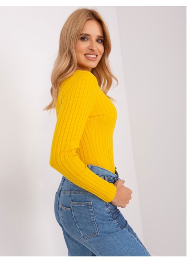 Žlté tričko s dlhým rukávom