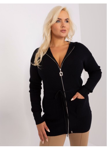 Čierny sveter s kapucňou