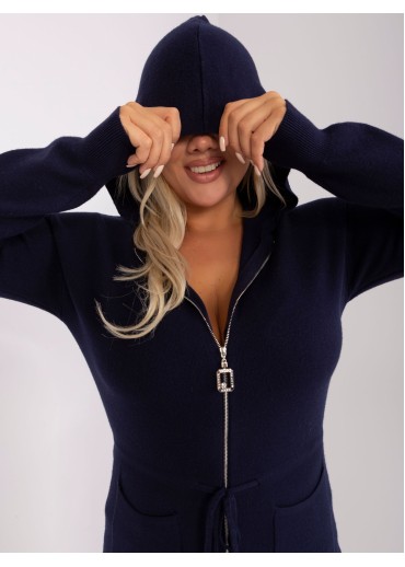 Modrý sveter s kapucňou