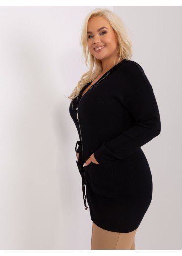 Čierny sveter s kapucňou