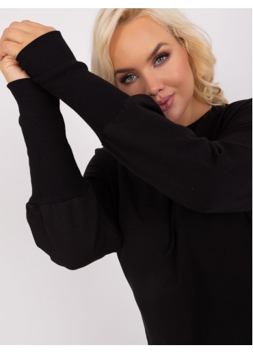 Čierne tričko s dlhým rukávom