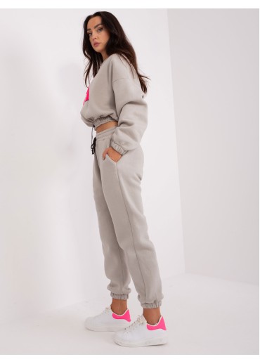 Tmavosivá tepláková súprava