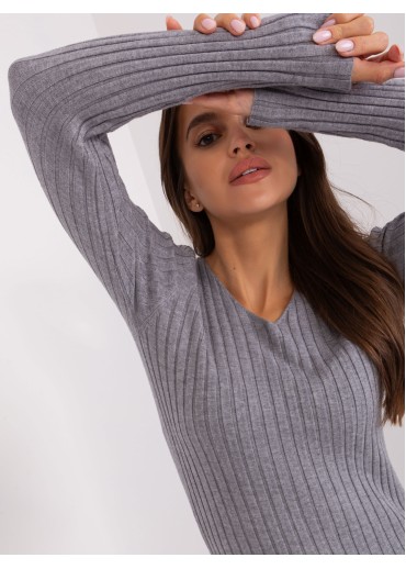 Tmavosivé tričko s dlhým rukávom