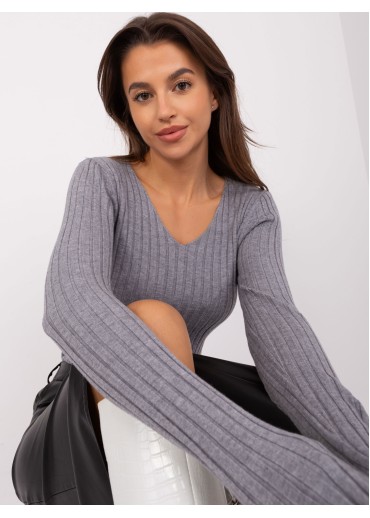 Tmavosivé tričko s dlhým rukávom