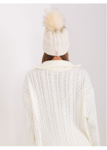 Smotanovo biela čiapka