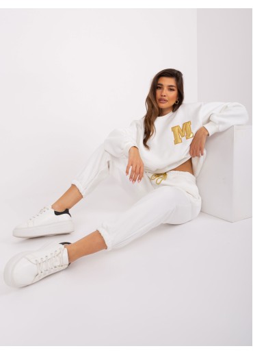 Smotanovo biela tepláková súprava