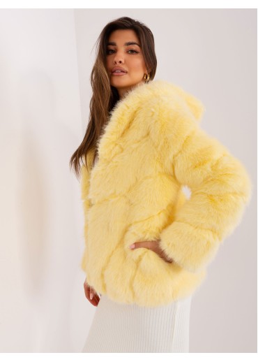 Vanilkovo žltá kožušinová bunda