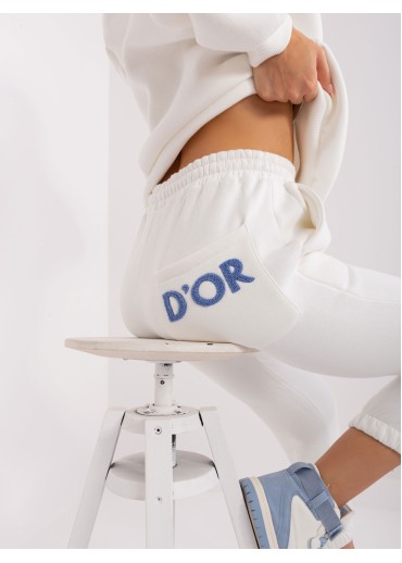 Smotanovo biela tepláková súprava