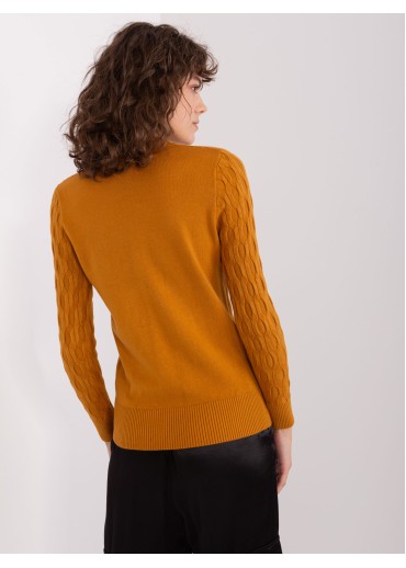 Karamelovo hnedý pulóver