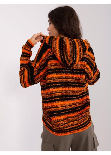 Oranžový sveter s kapucňou