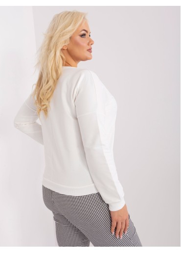 Smotanovo biele tričko s dlhým rukávom