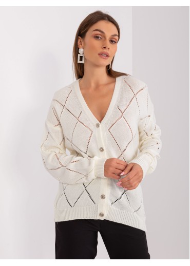 Smotanovo biely sveter