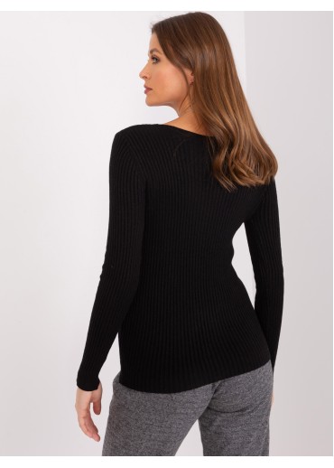 Čierny pulóver