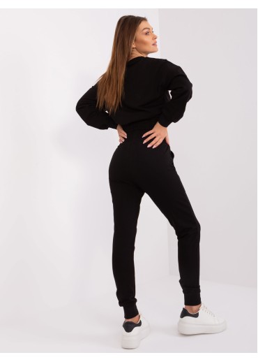 Čierna tepláková súprava