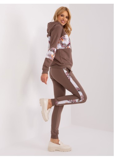 Hnedá tepláková súprava