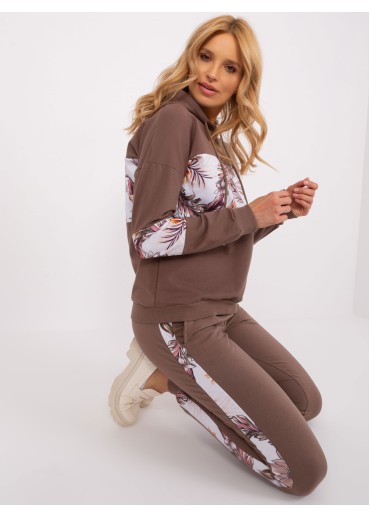 Hnedá tepláková súprava