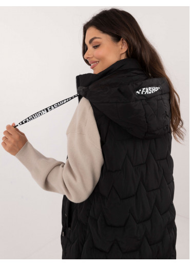 Čierna prešívaná vesta bez rukávov