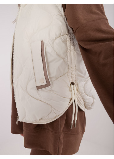 Smotanovo biela dámska vesta