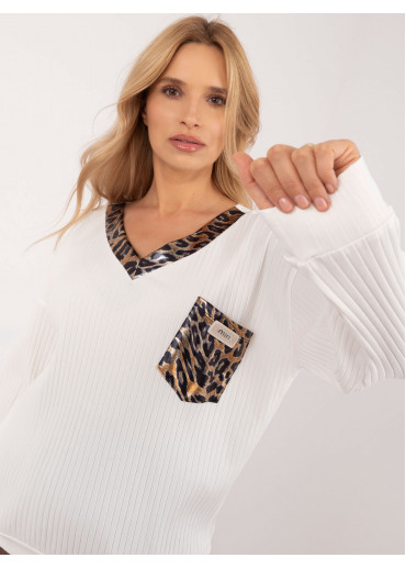 Smotanovo biele dámske tričko s dlhým rukávom