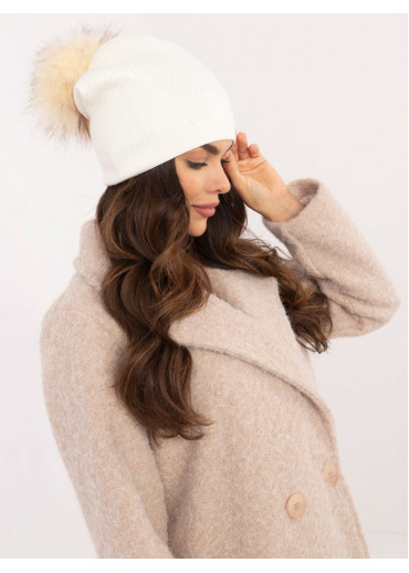 Smotanovo biela čiapka