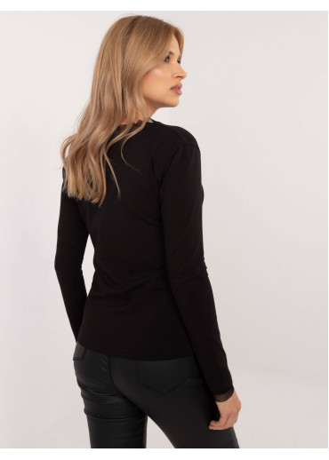 Čierne tričko s dlhým rukávom