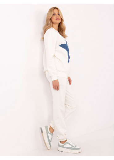 Smotanovo biela tepláková súprava s hviezdou