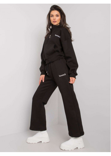 Čierna tepláková súprava