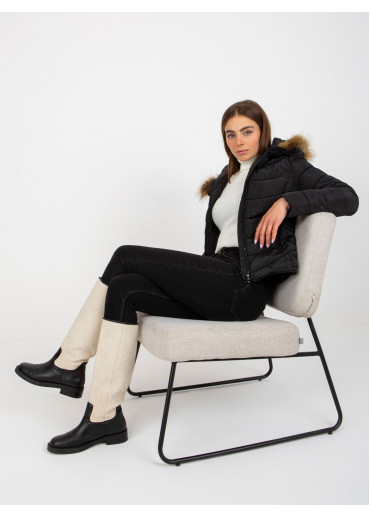 Čierna prešívaná bunda