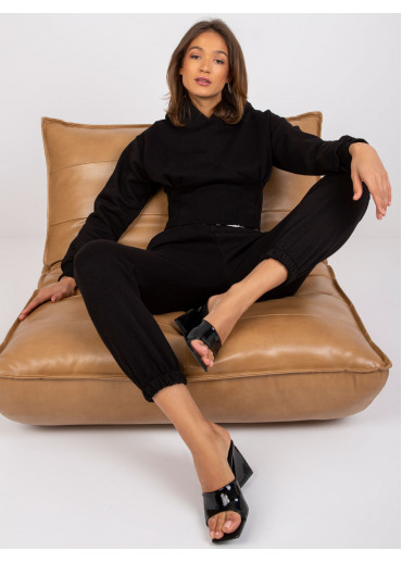 Čierna tepláková súprava