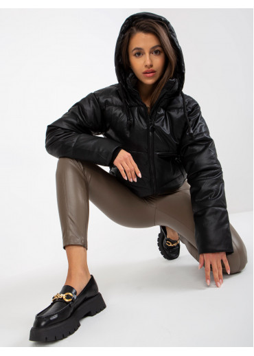 Čierna krátka prešívaná bunda