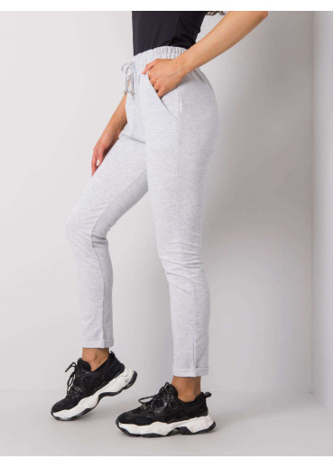 Púdrovo ružové tepláky